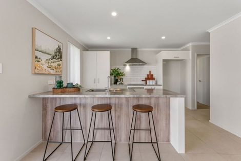 Photo of property in 61 Hills View Drive, Papamoa, 3118