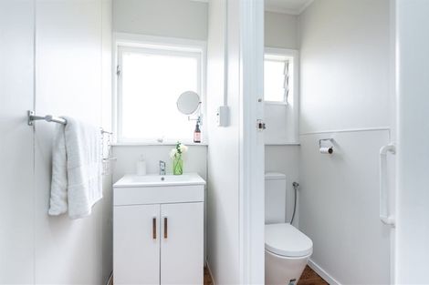 Photo of property in 38 Elliott Avenue, Bayview, Auckland, 0629