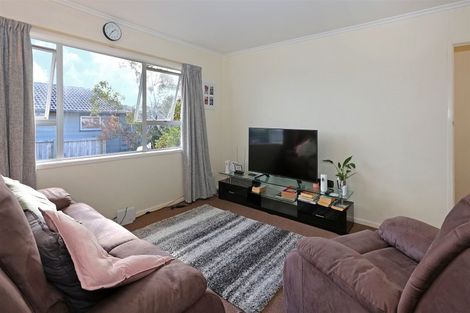 Photo of property in 1/28 Taipari Road, Te Atatu Peninsula, Auckland, 0610