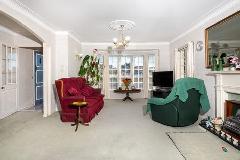 Photo of property in 1/27 Nui Mana Place, Te Atatu South, Auckland, 0610