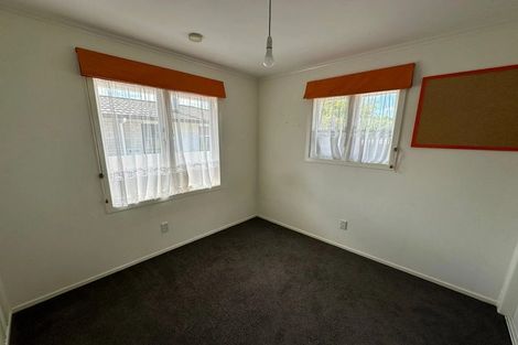 Photo of property in 1/5 Hill Crescent, Papakura, 2110