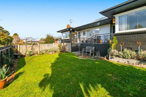 Photo of property in 242 Ngatai Road, Otumoetai, Tauranga, 3110