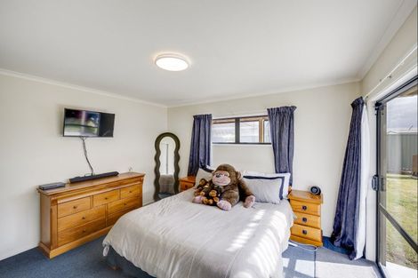 Photo of property in 6 Prestige Place, Flaxmere, Hastings, 4120