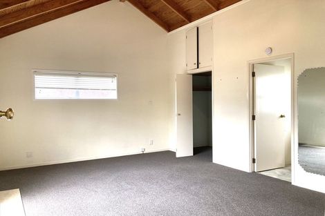 Photo of property in 67 Nui Mana Place, Te Atatu South, Auckland, 0610