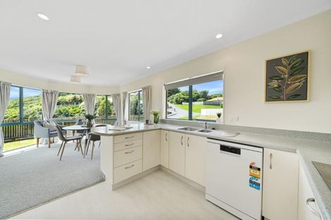 Photo of property in 245 Maungaraki Road, Maungaraki, Lower Hutt, 5010