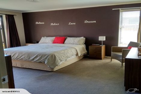 Photo of property in 11 Geneva Terrace, Kelvin Grove, Palmerston North, 4414