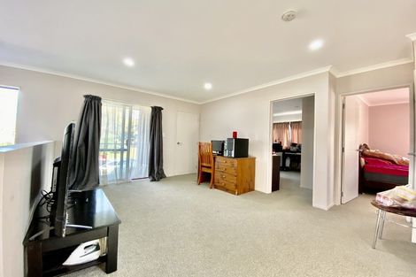 Photo of property in 35a Landon Avenue, Mangere East, Auckland, 2024