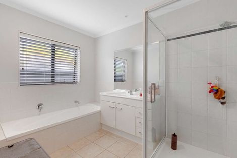 Photo of property in 25 Kahira Crescent, Papamoa Beach, Papamoa, 3118