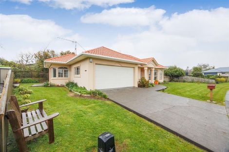 Photo of property in 3 Barnett Drive, Marton, 4710