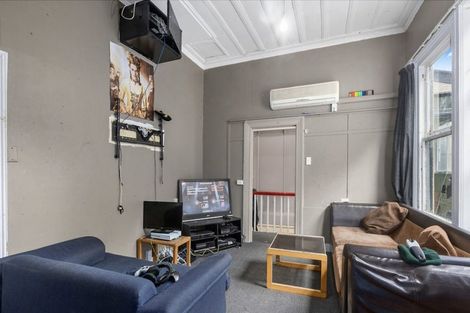 Photo of property in 132 Queen Street, North Dunedin, Dunedin, 9016