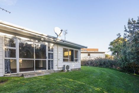 Photo of property in 10f3 Petherick Crescent, Johnsonville, Wellington, 6037