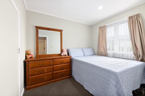 Photo of property in 7 Enderby Drive, Te Atatu Peninsula, Auckland, 0610