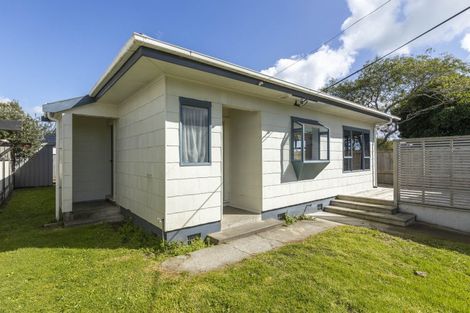 Photo of property in 23 Turi Street, Welbourn, New Plymouth, 4312