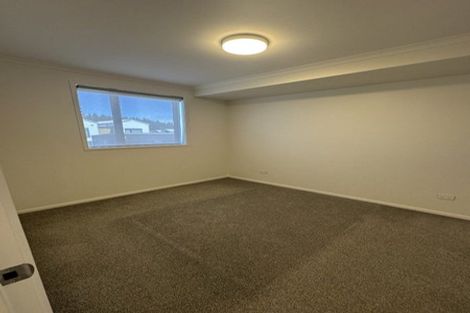 Photo of property in 27 Manarini Road, Westgate, Auckland, 0614
