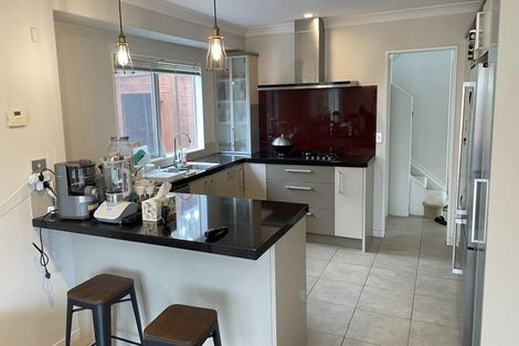 Photo of property in 23 Laurel Oak Drive, Schnapper Rock, Auckland, 0632