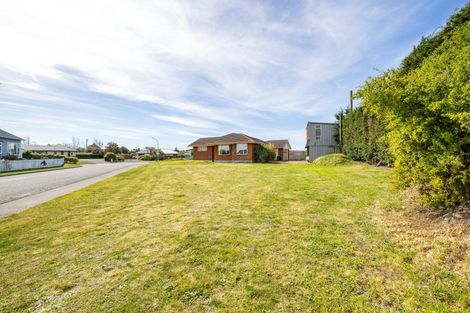 Photo of property in 2 Haydon Place, Amberley, 7410