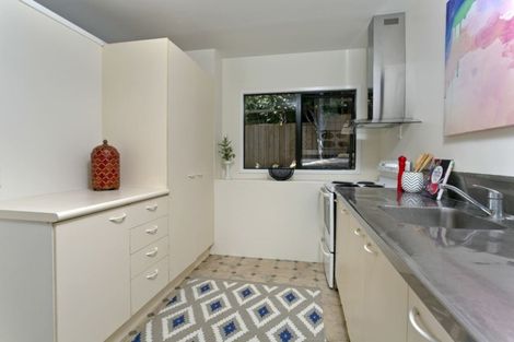 Photo of property in 33 Helleur Road, Massey, Auckland, 0614