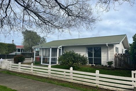 Photo of property in 12 Adkin Avenue, Levin, 5510
