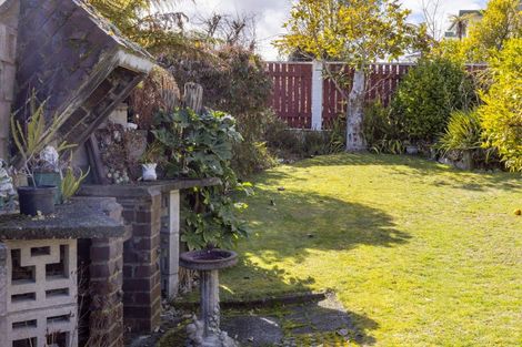 Photo of property in 2/25 Golders Place, Richmond Heights, Taupo, 3330