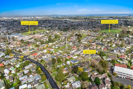 Photo of property in 25d Gray Avenue, Mangere East, Auckland, 2024