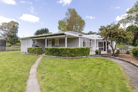 Photo of property in 131 Pahiatua Aokautere Road, Aokautere, 4471