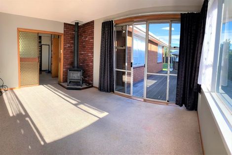 Photo of property in 42 Inwoods Road, Parklands, Christchurch, 8083