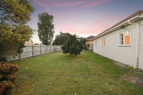 Photo of property in 1 Marire Avenue, Frankton, Hamilton, 3204