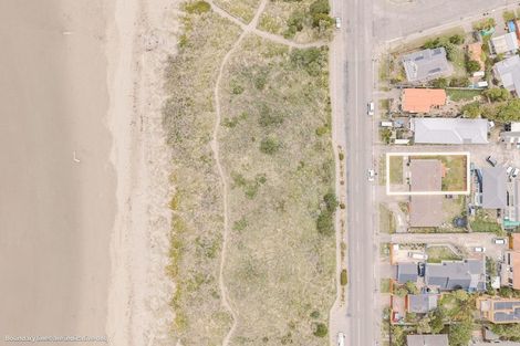 Photo of property in 2/22 Marine Parade, North New Brighton, Christchurch, 8083
