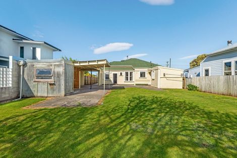 Photo of property in 285 Aberdeen Road, Gisborne, 4010