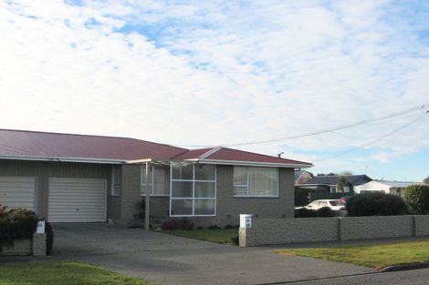Photo of property in 83 Pine Avenue, New Brighton, Christchurch, 8061