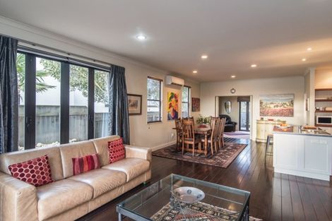 Photo of property in 9 Shearwater Rise, Paraparaumu Beach, Paraparaumu, 5032