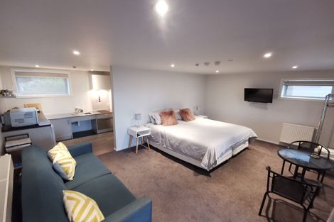 Photo of property in 63 Savage Crescent, West End, Palmerston North, 4412