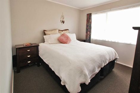 Photo of property in 16 Coventry Road, Melville, Hamilton, 3206