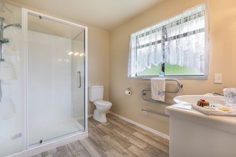 Photo of property in 10 Grace Avenue, Leamington, Cambridge, 3432