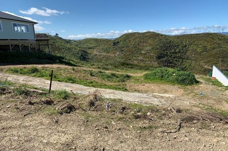 Photo of property in 33 Grumman Lane, Newlands, Wellington, 6037