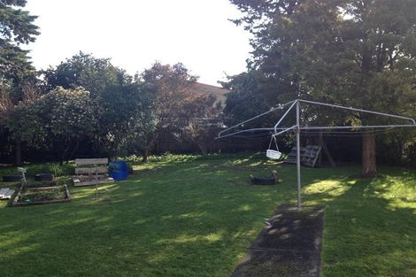 Photo of property in 180-182 East Street, Greytown, 5712