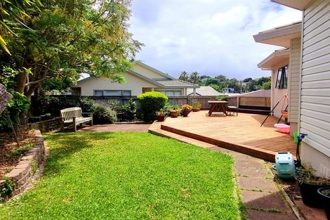 Photo of property in 15 Palmgreen Court, Stanmore Bay, Whangaparaoa, 0932