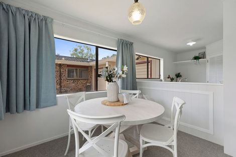 Photo of property in 12a Hastings Street, Te Puke, 3119