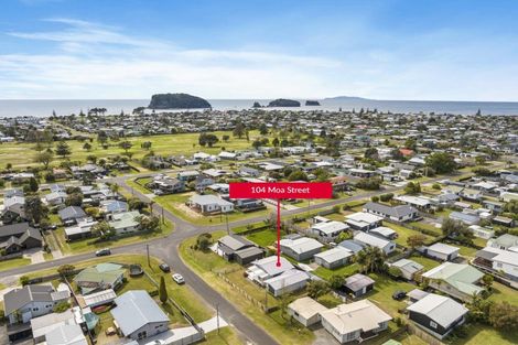 Photo of property in 104 Moa Street, Whangamata, 3620