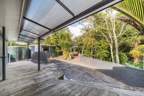 Photo of property in 140 Aokautere Drive, Fitzherbert, Palmerston North, 4410