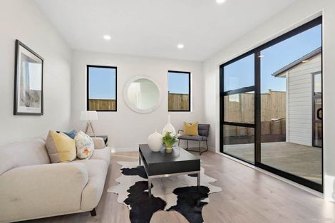 Photo of property in 38 Fort Lincoln Loop, Karaka, Papakura, 2113