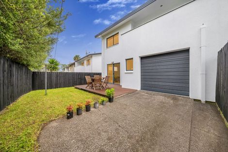 Photo of property in 9 Butia Avenue, Henderson, Auckland, 0612