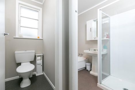 Photo of property in 1064 Heaphy Terrace, Fairfield, Hamilton, 3214