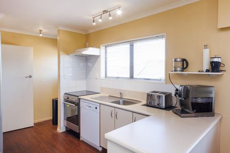 Photo of property in 7 Moyne Avenue, Milson, Palmerston North, 4414