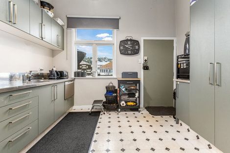 Photo of property in 21 Derwent Street, Island Bay, Wellington, 6023