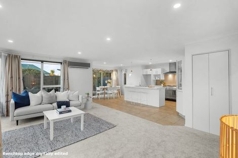 Photo of property in 17 Cunneen Place, Aidanfield, Christchurch, 8025