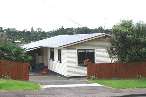 Photo of property in 49 Derwent Crescent, Titirangi, Auckland, 0604