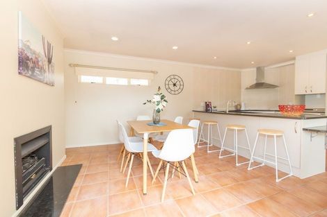 Photo of property in 40 Monte Cassino Place, Birkdale, Auckland, 0626