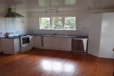 Photo of property in 54 Chippendale Crescent, Birkdale, Auckland, 0626