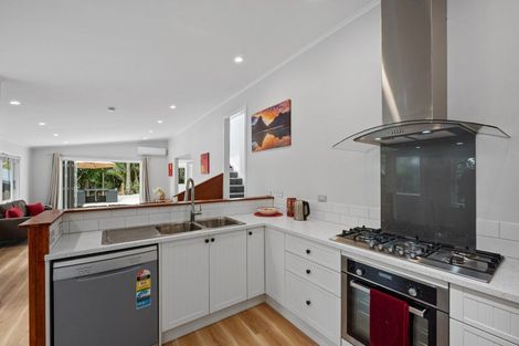 Photo of property in 45 Park Road, Titirangi, Auckland, 0604
